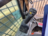 cat-r2l00693-10237599