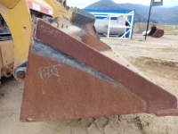 cat-r2l00692-10237600