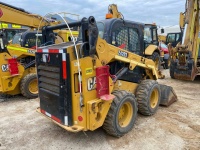 cat-r2l00694-10210055