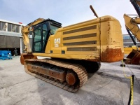 cat-jfw00747-10184139