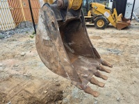 cat-h9t00122-10237596