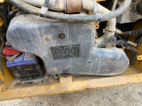 cat-r2l00694-10210055